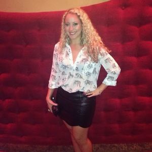 Meet your Posher, Adriana